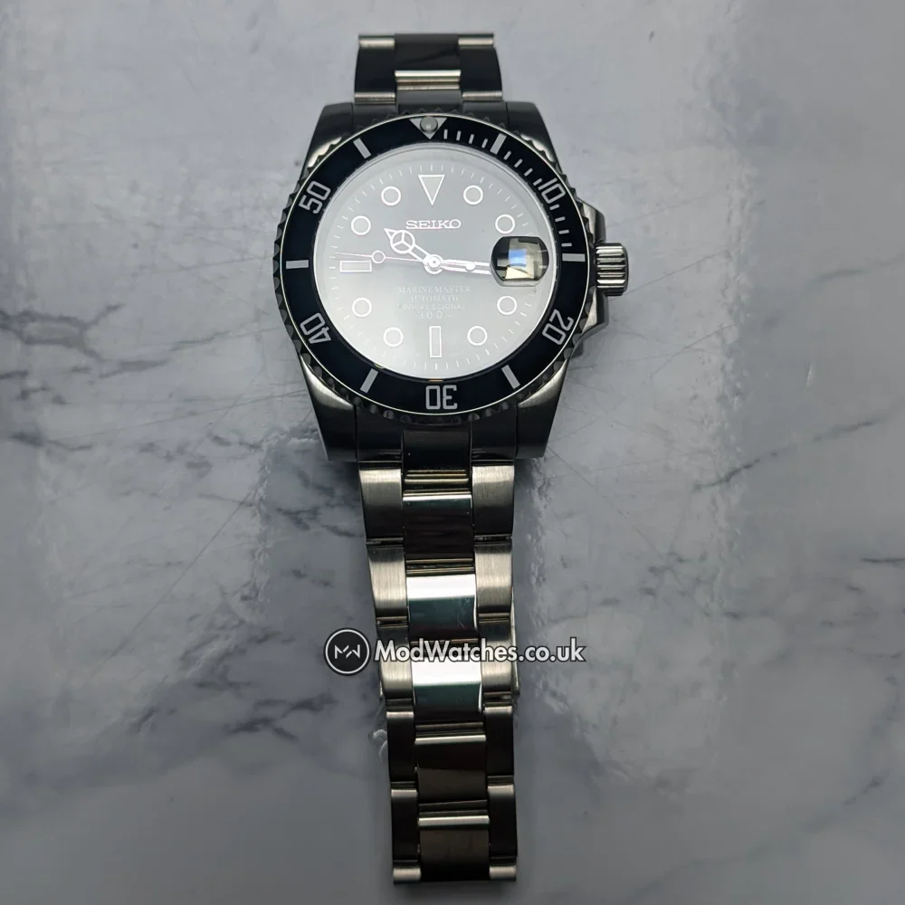 Black Submariner NH35 Build - Image 3
