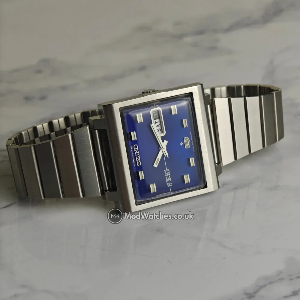 Seiko 5 Vintage Blue Square TV Dial Automatic Watch (1977) - Image 5