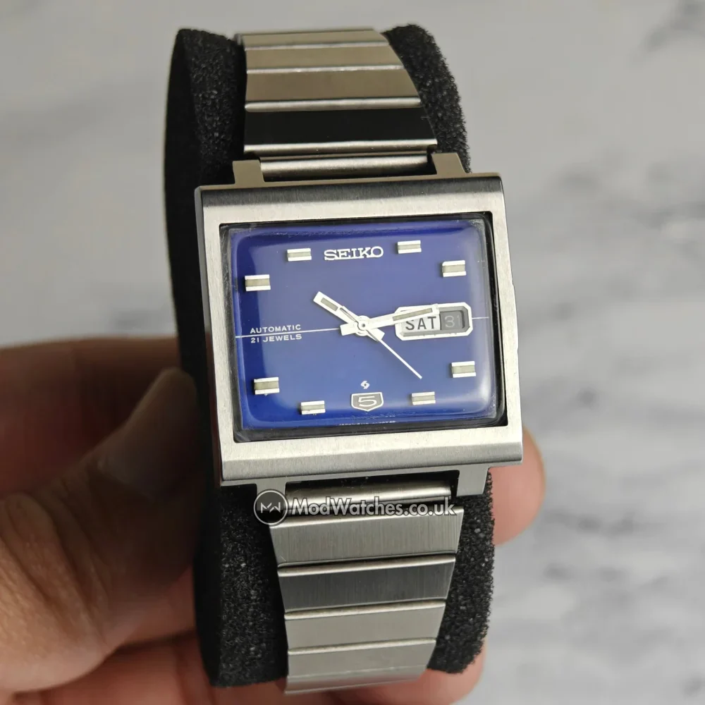Seiko 5 Vintage Blue Square TV Dial Automatic Watch (1977) - Image 6